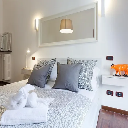 Rhome 19 Guest house *